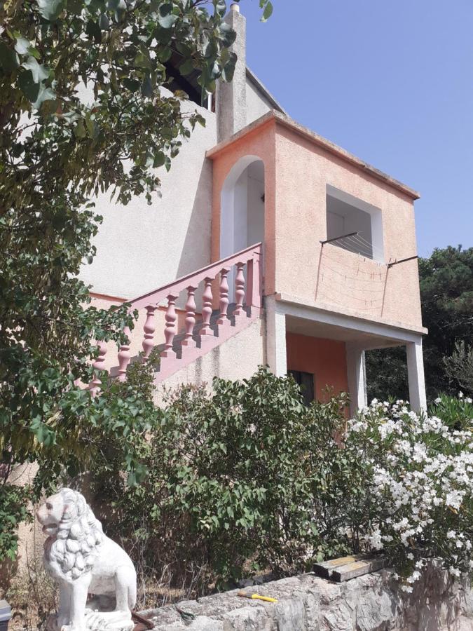 Apartments Mara Bela Karlobag Exterior photo